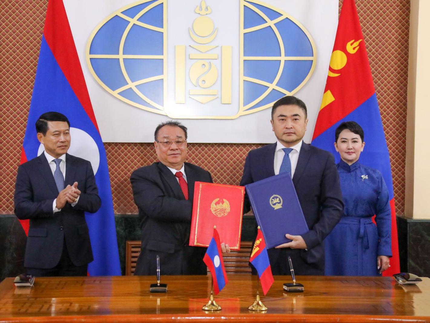Лаос улстай 2022-2027 онд оюутан солилцох хэлэлцээрийг байгуулжээ
