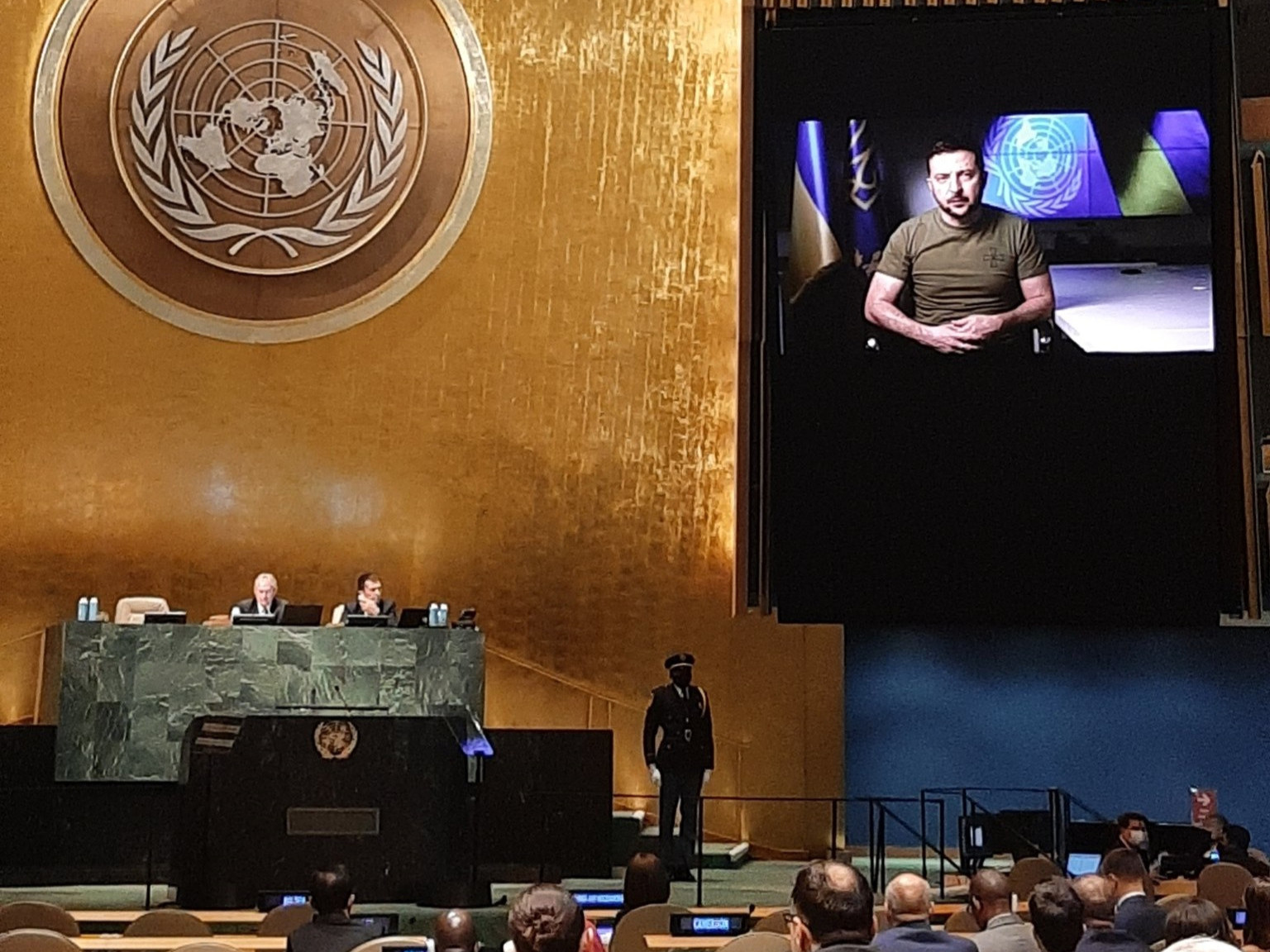 В.Зеленский НҮБ-д үг хэлэх эсэх санал хураалтад “эсрэг” санал өгсөн улсуудыг "АЙМХАЙ" гэж тэрээр зэмлэжээ 