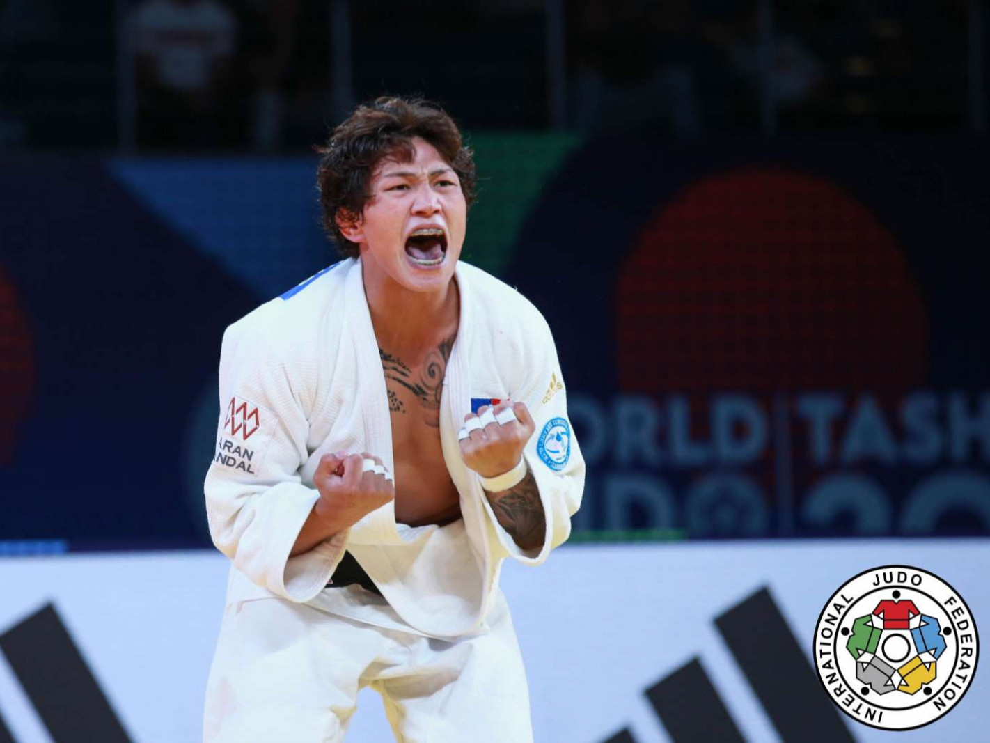 Дэлхийн аварга шалгаруулах тэмцээнээс алтан медаль хүртсэн тав дахь Монгол жүдоч Ц.Цогтбаатар боллоо