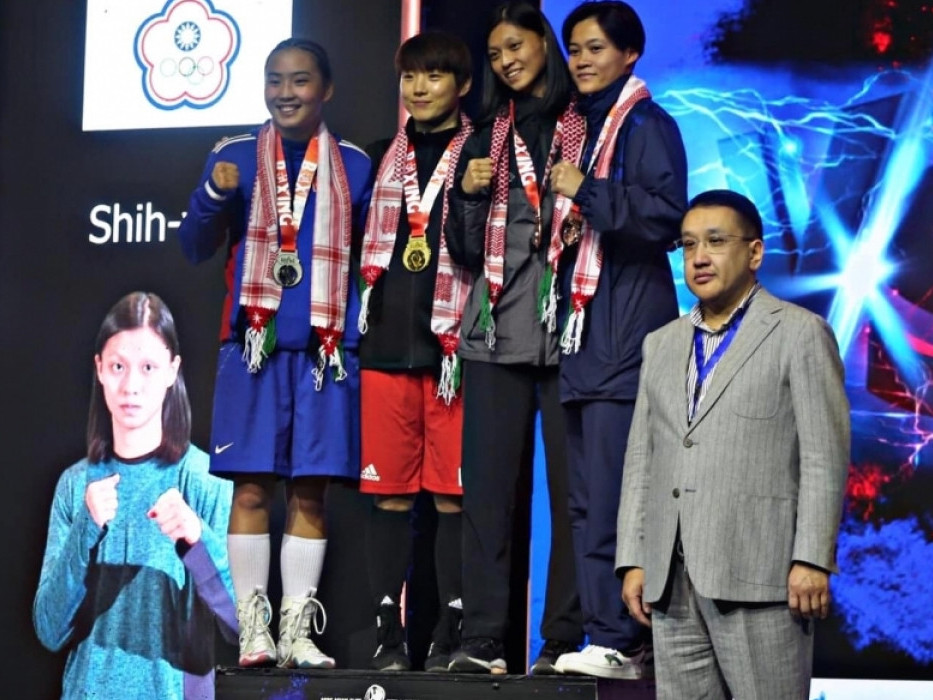 Азийн аваргаас Монгол Улсын эмэгтэй боксчид таван медаль хүртлээ