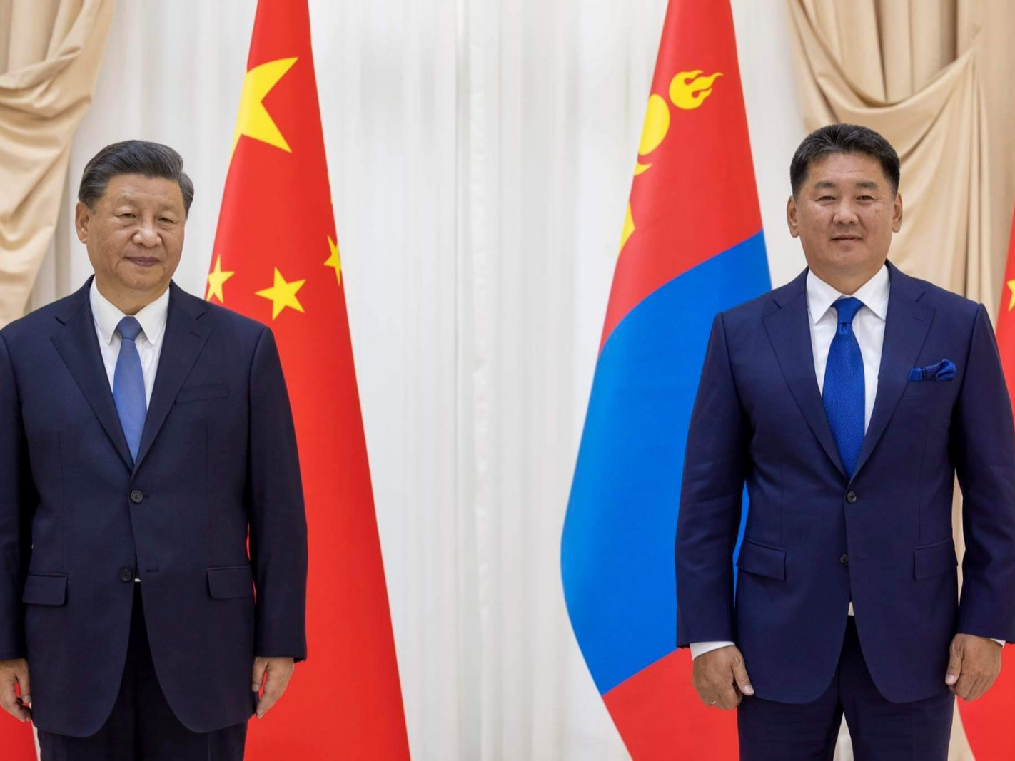 БИДНИЙ ТУХАЙ: Ши Жиньпин өөрийн холбоотон МУ-ын ерөнхийлөгч У.Хүрэлсүх тэргүүтэй удирдагчдыг ар араас нь Хятадад урьж байна