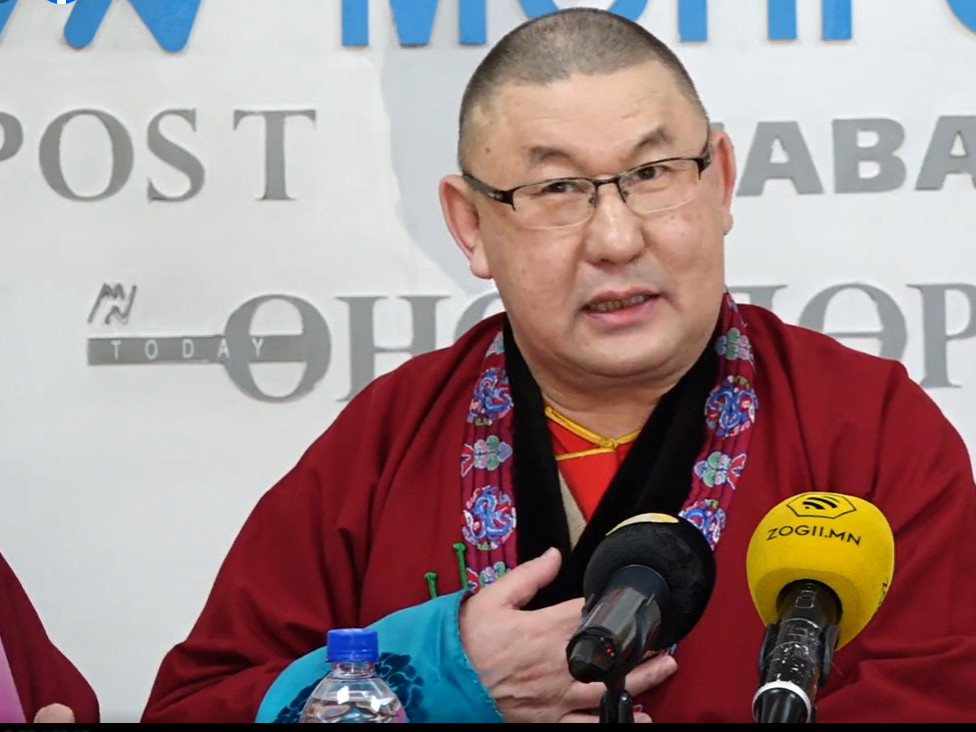 Хамба лам З.Санждорж: Усан туулай жилд нийгмийн амьдралд зөрчил маргаан ихтэй, сөрөг хүчний үйл ажиллагаа идэвхэжнэ
