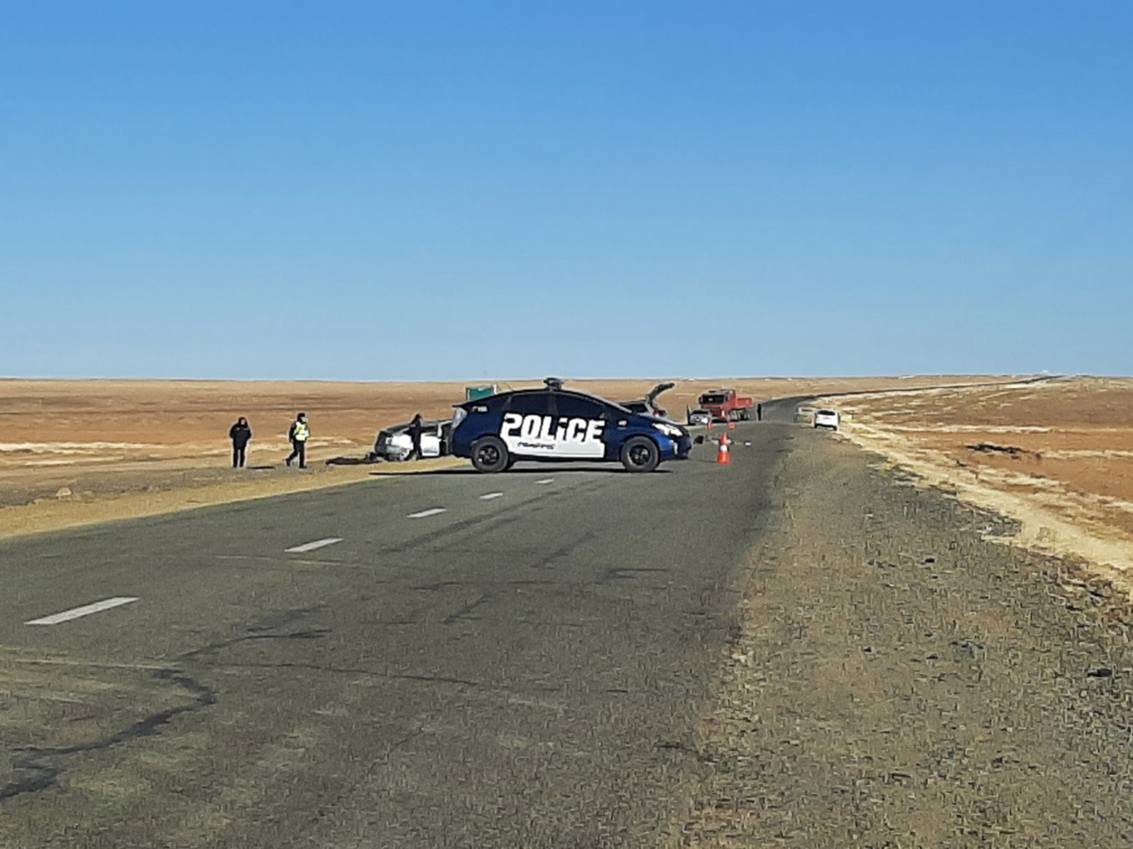 СЭРЭМЖЛҮҮЛЭГ: Увс аймагт явах боломжгүй болсон 13 зорчигчтой автомашины зорчигчдыг суманд хүргэжээ