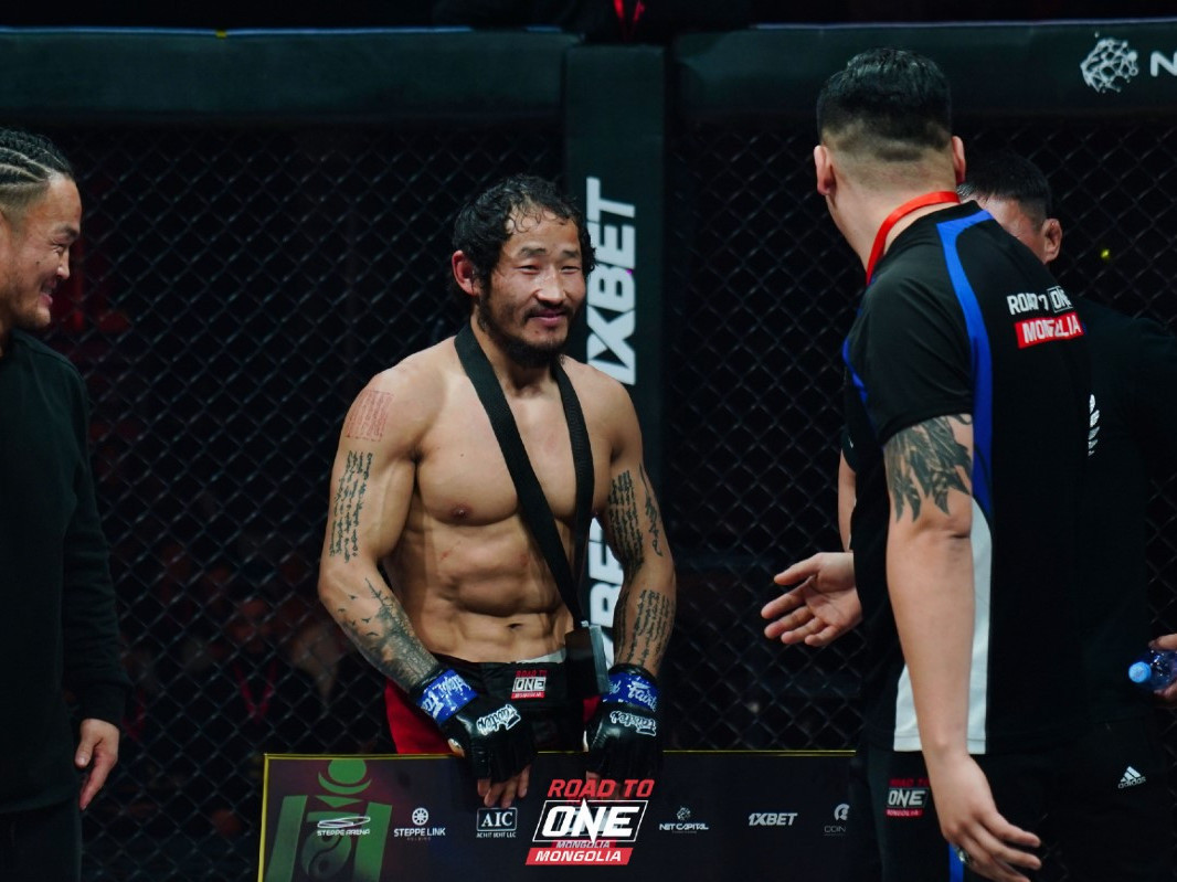 Б.Энх-Оргил холимог тулааны "One championship" холбоонд анхны ялалтаа авлаа