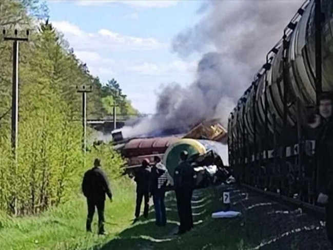 "Төмөр зам эвдэрсний улмаас ачааны галт тэрэг замаасаа гарч, шатсан" хэргийг хорлон сүйтгэх ажиллагаа гэж Оросын тал мэдэгджээ