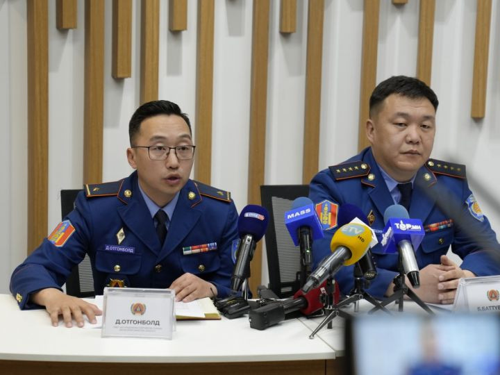 ОБЕГ: Дорнод аймгийн Чойбалсан суманд гарсан хээрийн түймрийг унтраахаар ажиллаж байна