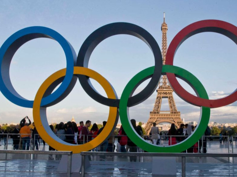“Парис-2024” Олимпын галт бамбарыг Эйфелийн цамхагт суурилуулж магадгүй
