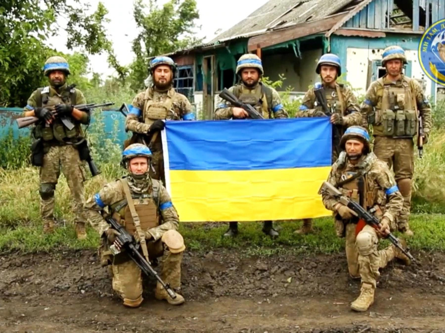"Украины арми Оросуудад эзлэгдээд байсан долоо сууринг чөлөөлсөн" гэж мэдэгджээ