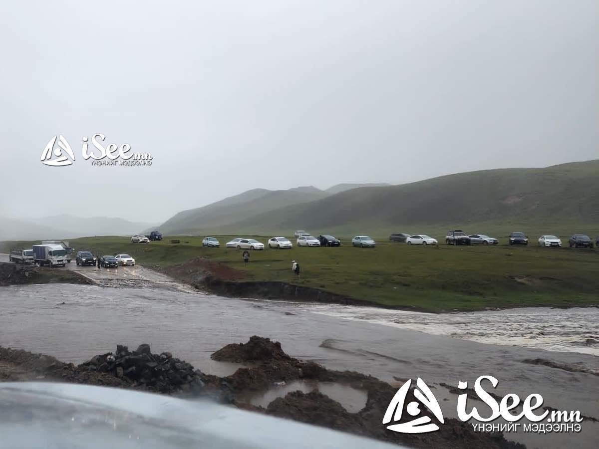 Уруйн үер бууж ээж, хүү хоёр гэртэйгээ урсаж нас барсан харамсалтай хэрэг гарчээ