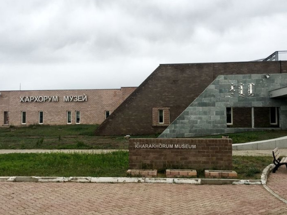 "Торгоны зам ба Хархорум" зоос, мөнгөн тэмдэгтийн тусгай үзэсгэлэн Хархорум музейд нээгдлээ