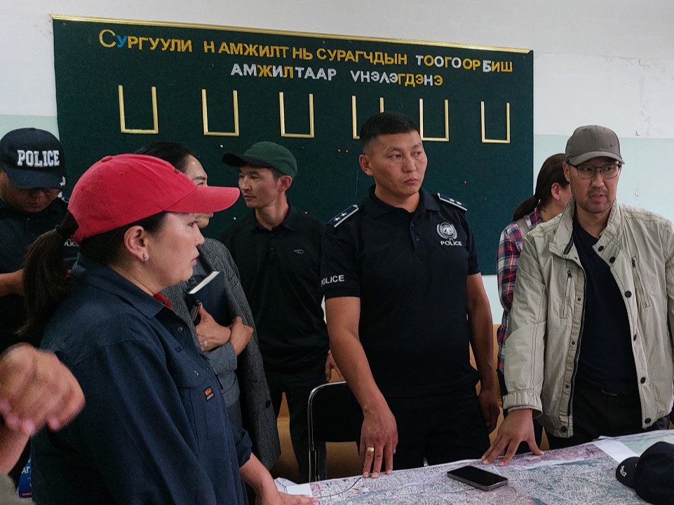 ХЭҮК-оос үерт өртсөн иргэд цэвэр усны хомсдолд өртөх эрсдэл үүсэж болзошгүй хэмээн Шуурхай штабынхантай санал солилцлоо