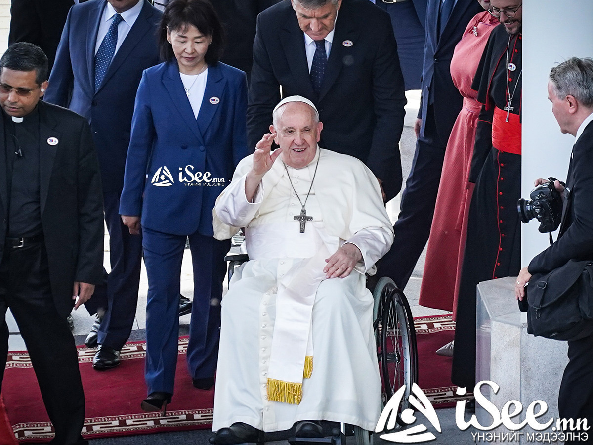 Пап лам Францис: Цөөхөн хүн амтай, агуу том соёлтой Монгол Улсад зочлохыг тэсэн ядан хүлээж байлаа 