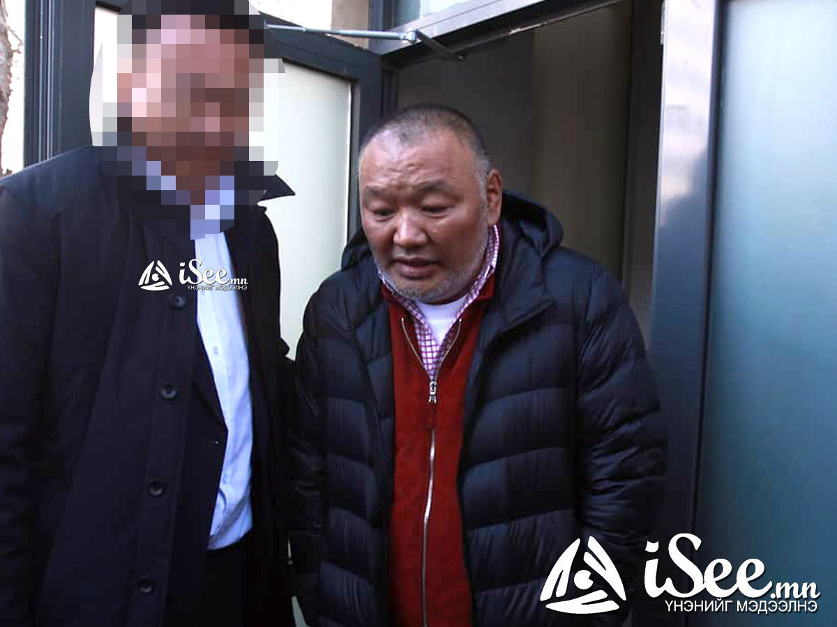 Монголд орж ирсэн даруйд нь цагдан хорихоор болсон Д.Эрдэнэбилэгт холбогдох хэргийг прокурорт шилжүүллээ