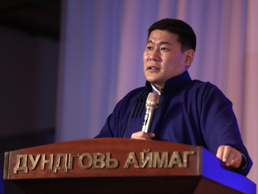 Мандалговь-Чойр чиглэлийн авто замын ажлыг хоёр талаас нь зэрэг эхлүүлнэ