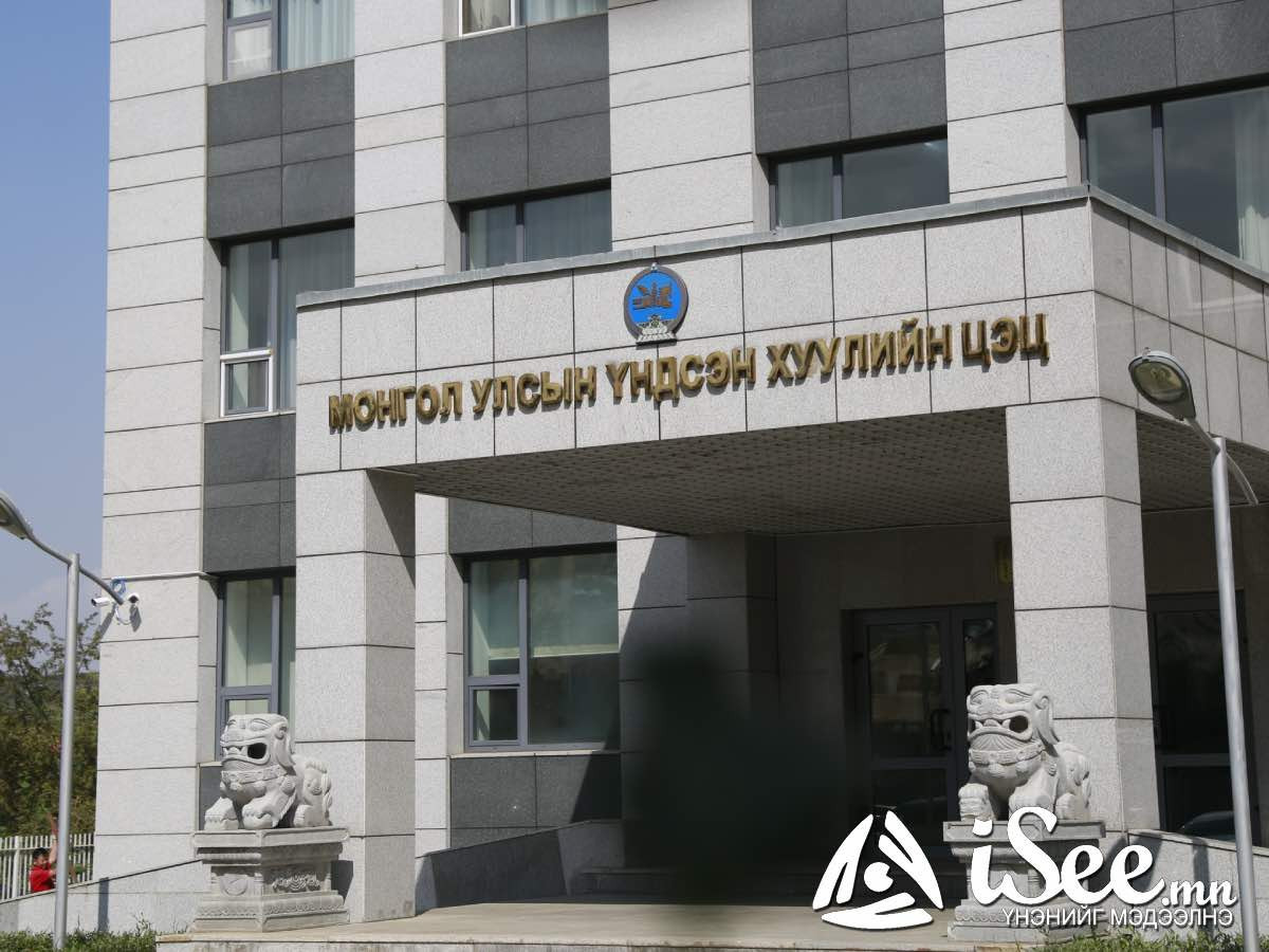 Үндсэн хуулийн цэцийн гишүүнд Б.Гүнбилэг, О.Мөнхсайхан нар нэр дэвшжээ