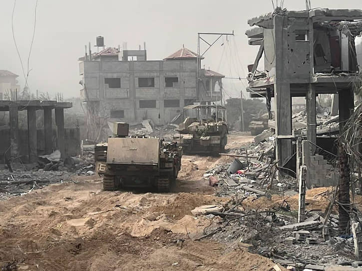 "Израилийн цэргүүд Газын бүсийг бүрэн бүсэлсэн. Хамасын дайчид хонгилд нь нэвтэрсэн байна" гэж Биньямин Нетаньяху мэдэгджээ