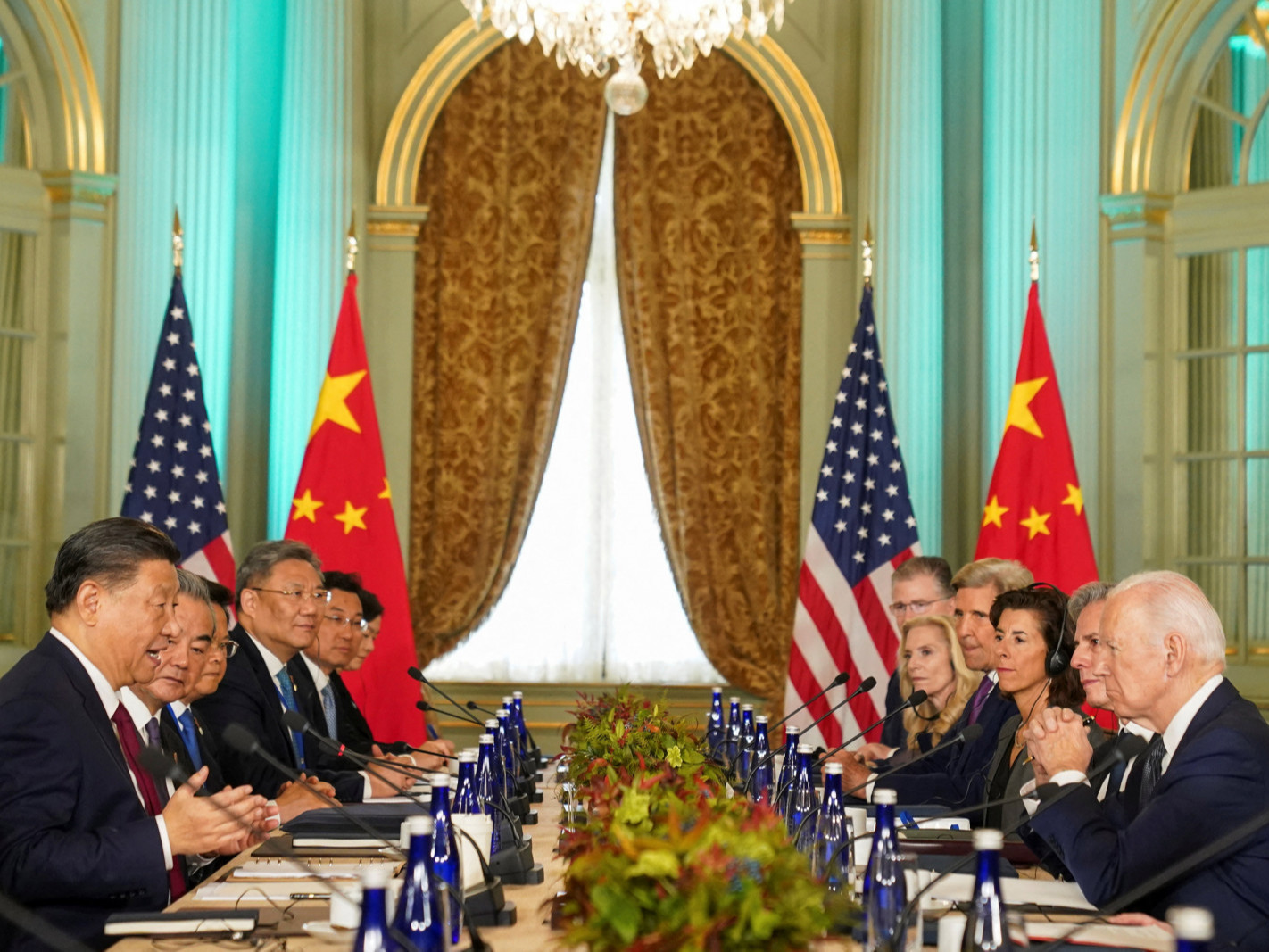 АНУ-ын Ерөнхийлөгч Жо Байден, БНХАУ-ын дарга Ши Жиньпин нарын уулзалтаар 