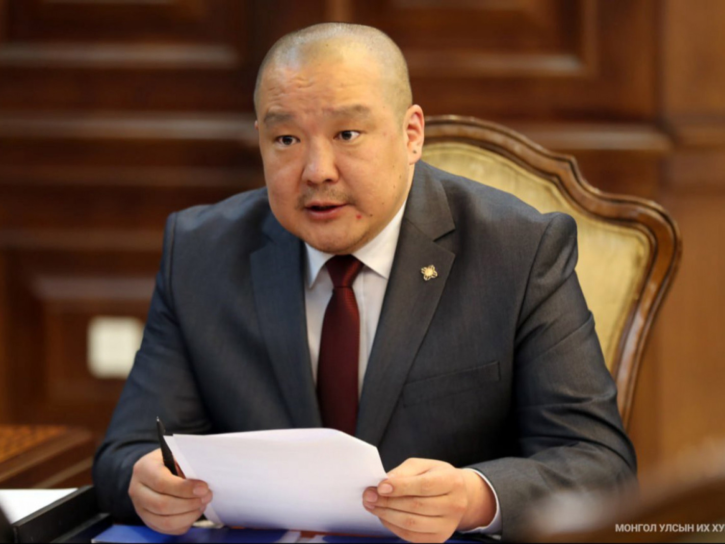 Хүний эрхийн үндэсний комиссын дарга Ж.Хунанг өөрийнх нь хүсэлтээс албан тушаалаас нь чөлөөллөө