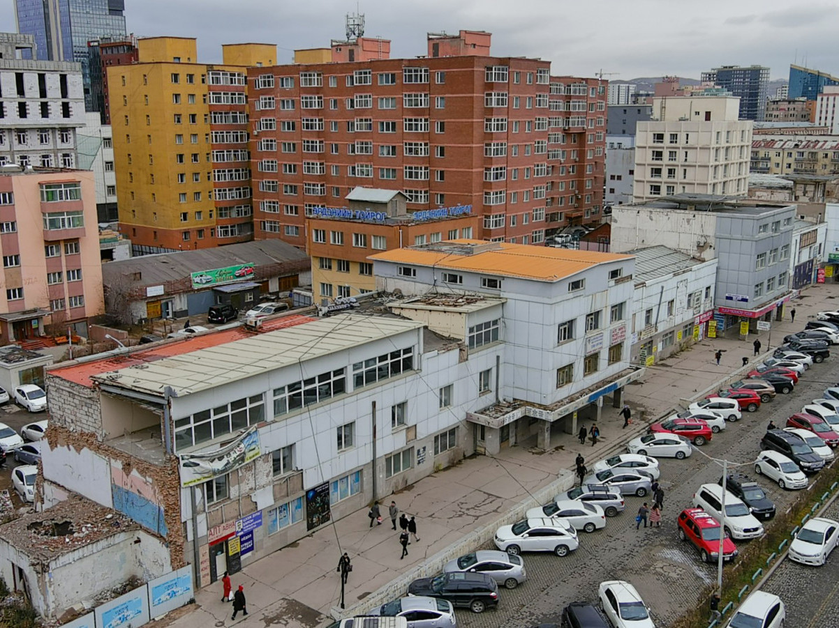Х.Нямбаатар: "Урт цагаан" болон "S'Outlet" дэлгүүрийн барилгыг нураах ажлыг эрчимжүүлнэ