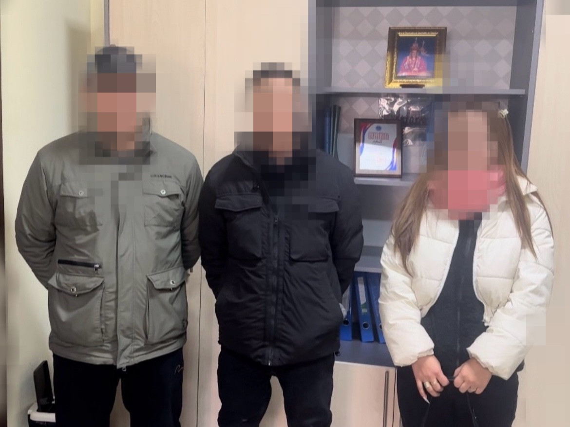 Шангри-Ла дэлгүүрийн орчимд шөнийн цагаар дрифт хийсэн этгээдүүдийг 150-200 мянган төгрөгөөр торгожээ