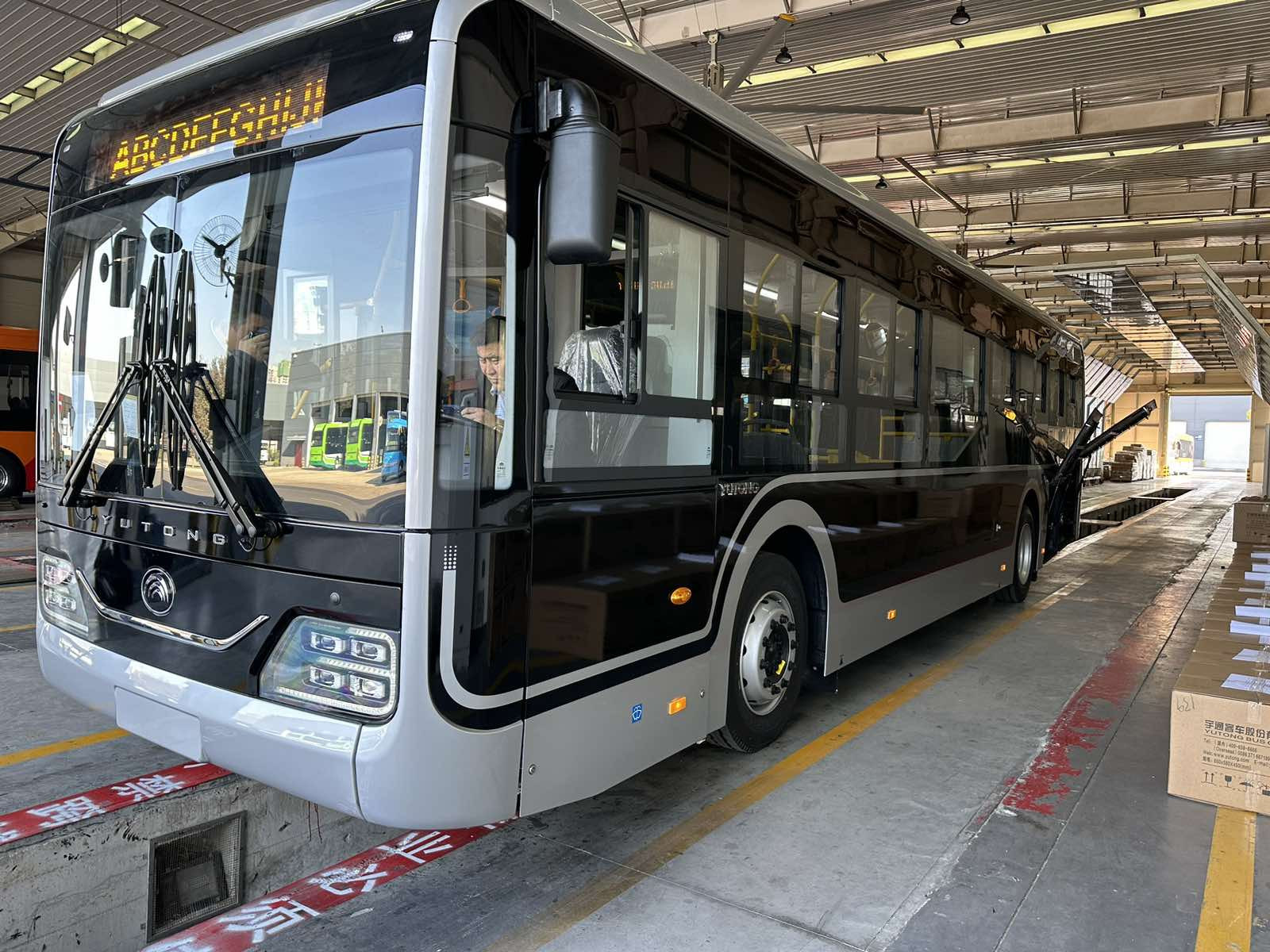 "Улаанбаатар хотын нийтийн тээвэрт явах автобуснууд эхнээсээ үйлдвэрээс гарч эхэлсэн" гэж Х.Нямбаатар мэдэгджээ