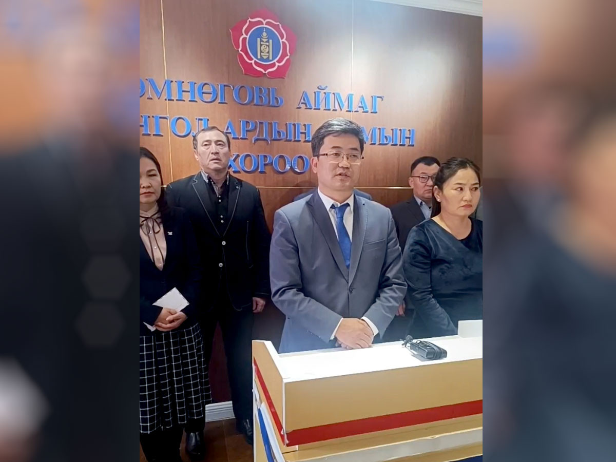 Орон нутгийн Тавантолгой ордын 51 хувийг нэг аймгийн намын хороо шийддэг болсон уу 