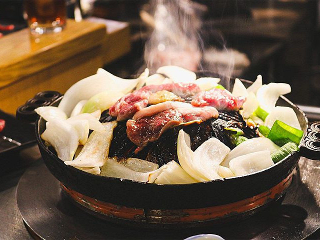 Японы хамгийн амттай хоолтой зоогийн газраар “Чингис хаан” гэх нэртэй хоолны газар шалгарчээ