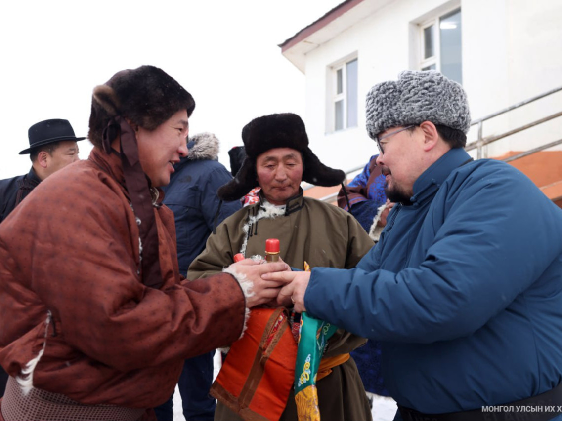Богд хаант Монгол Улсын төрийн тугт хүндэтгэл үзүүлэх ёслолд Улсын Их Хурлын дарга Г.Занданшатар оролцжээ