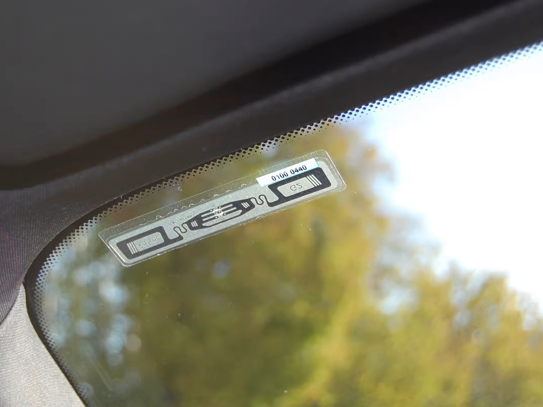 Автомашины RFID наалтыг Автотээврийн Үндэсний төвийн оношилгоо, бүртгэлийн бүх цэгүүдэд үнэ төлбөргүй наана 