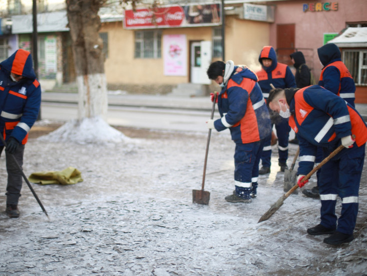 Цас мөсөө цэвэрлээгүй байгууллагыг 500 мянган төгрөгөөр торгоно