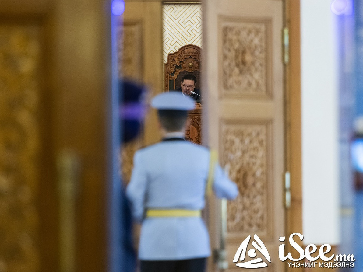 Ээлжит бус чуулганаар Сонгуулийн хуулиар маргаан үүсгэсэн Цэцийн дүгнэлтийг хэлэлцэх үү 