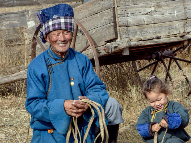 Монгол Улсын гавьяат малчин Д.Дашзэвэгт Хөдөлмөрийн баатар цол хүртээлээ 