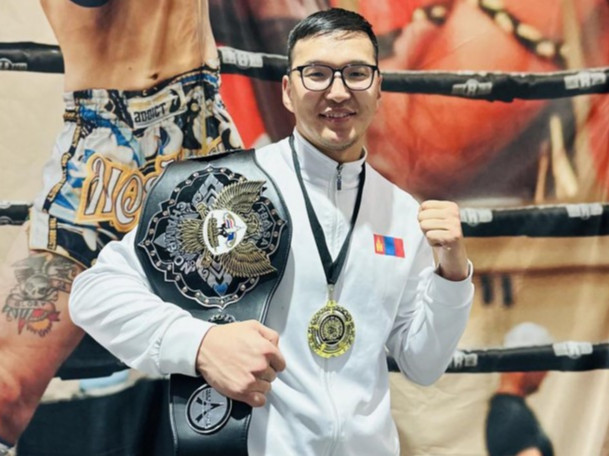ОУХМ Б.Наадам олон улсын фестивалийн "мутай бокс"-ын төрөлд алтан медаль хүртжээ