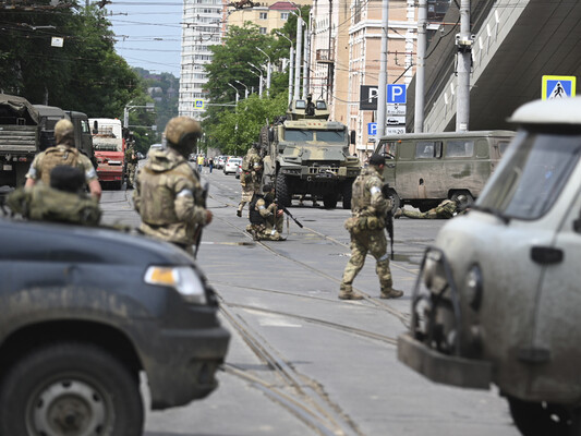 ВИДЕО: ОХУ-ын Курск, Белгород муж руу "Оросын эрх чөлөө" легионы танкууд нэвтэрч буудалцаан болж байна гэх дүрс бичлэг тархжээ