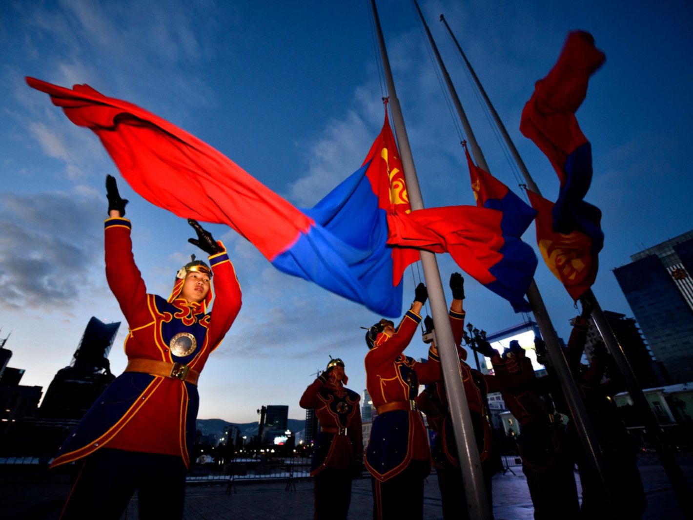 Монгол Улс улс аз жаргалын үзүүлэлтээрээ дэлхийн 143 улсаас 77 дугаарт оржээ