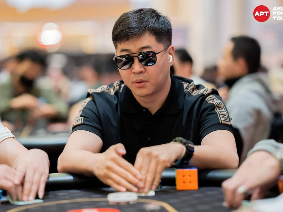Олон улсын покерын тэмцээнд оролцож буй монголын тамирчин Х.Хатанбаатар шилдэг есөд шалгарчээ
