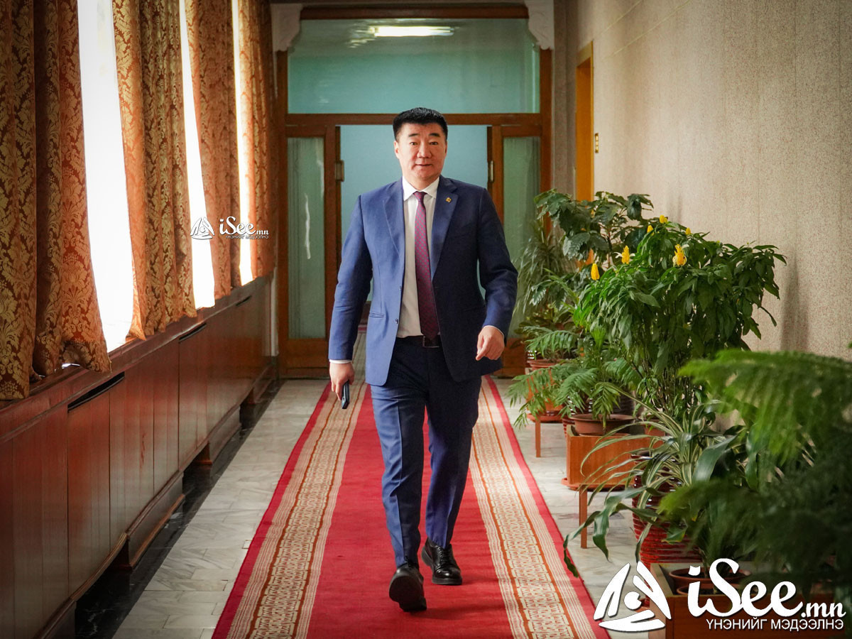 С.Бямбацогт: Ерөнхий сайд, УИХ-ын даргаас бүрдсэн ажлын хэсэг гаргаж, Засагт хамтрах асуудлыг хэлэлцэхээр боллоо /LIVE/