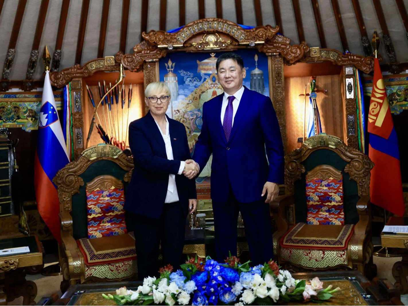 Монгол Улс, Бүгд Найрамдах Словени Улсын Ерөнхийлөгч нар албан ёсны хэлэлцээ хийлээ    