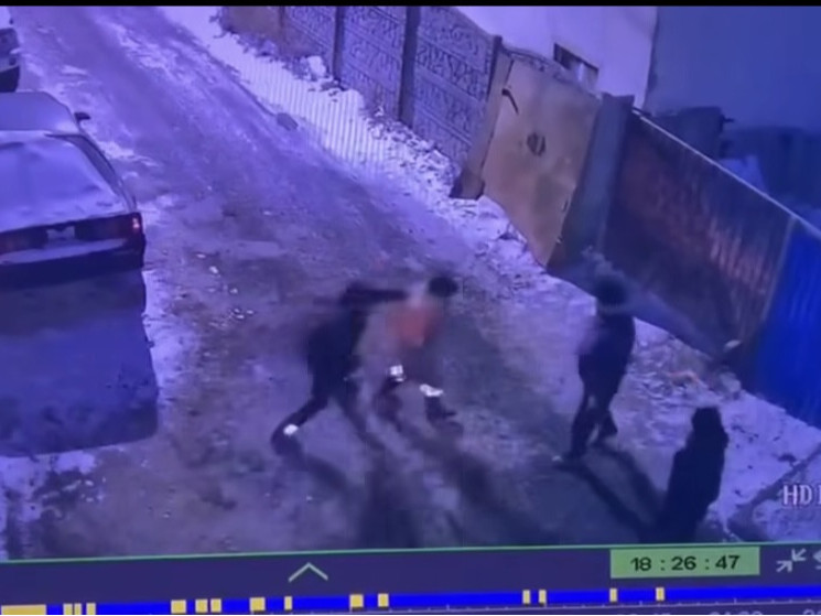 ВИДЕО: ТҮК-ийн ажилтныг хутгалж, гэмтээсэн этгээдийг олж тогтоон, цагдаагийн байгууллагаас шалгаж эхэлжээ 