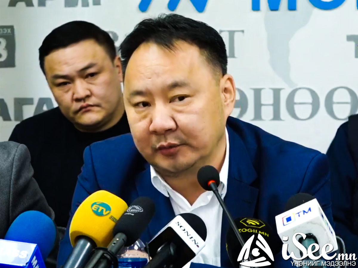"18 наснаас дээш настай хүнээр хурдан морь унуулж, уралдаан зохион байгуулахгүй" гэж ММСУХ-ноос мэдэгдлээ