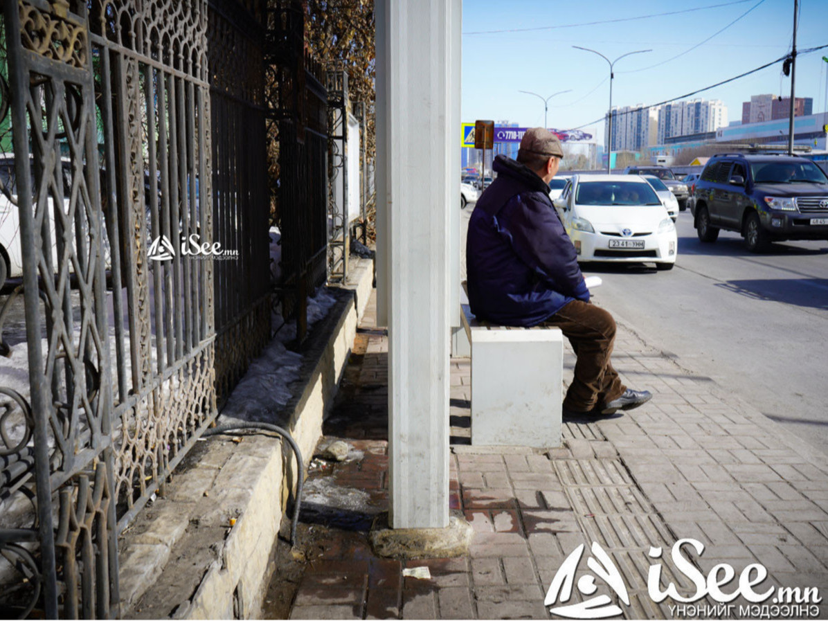 Автобусны буудлаас хүнээ аваагүй жолооч нарыг 25 мянган төгрөгөөр торгож, сануулах арга хэмжээ авчээ