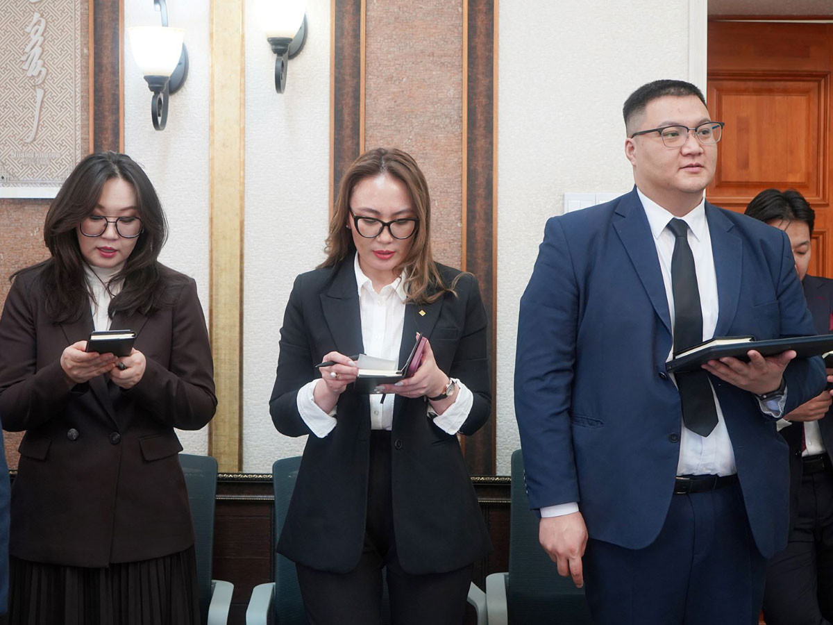 “Дотоод аудиторын ёс зүйн код”-ыг албан ёсоор баталж, аудиторууд тангараг өргөв