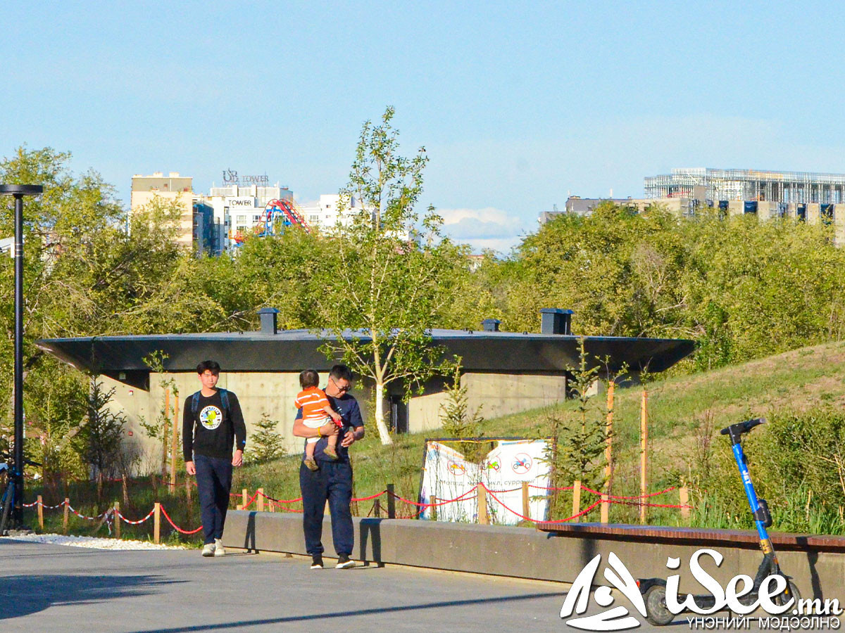 Улаанбаатарт бороо орохгүй, 22 градус дулаан байна
