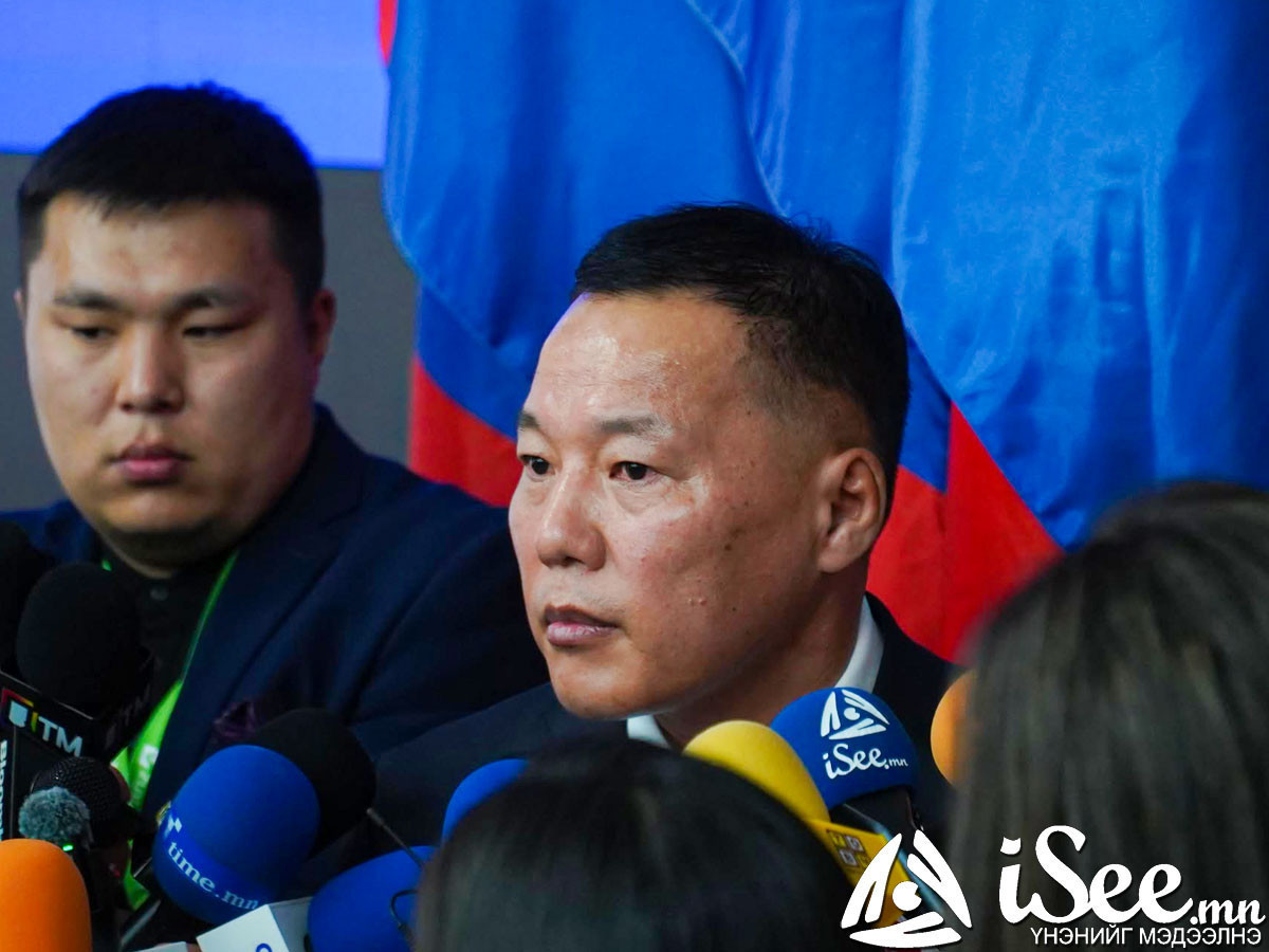 АН нэг цагийн завсарлага авсан тул Төрийн байгуулалтын байнгын хорооны хурлыг нэг цагаар хойшлууллаа