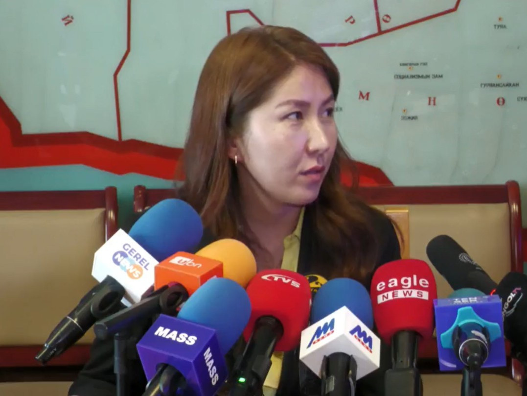 Ж.Дуламсүрэн: Наадмын өдөр гар дээрээс ил задгай хоол худалдахыг хориглоно 