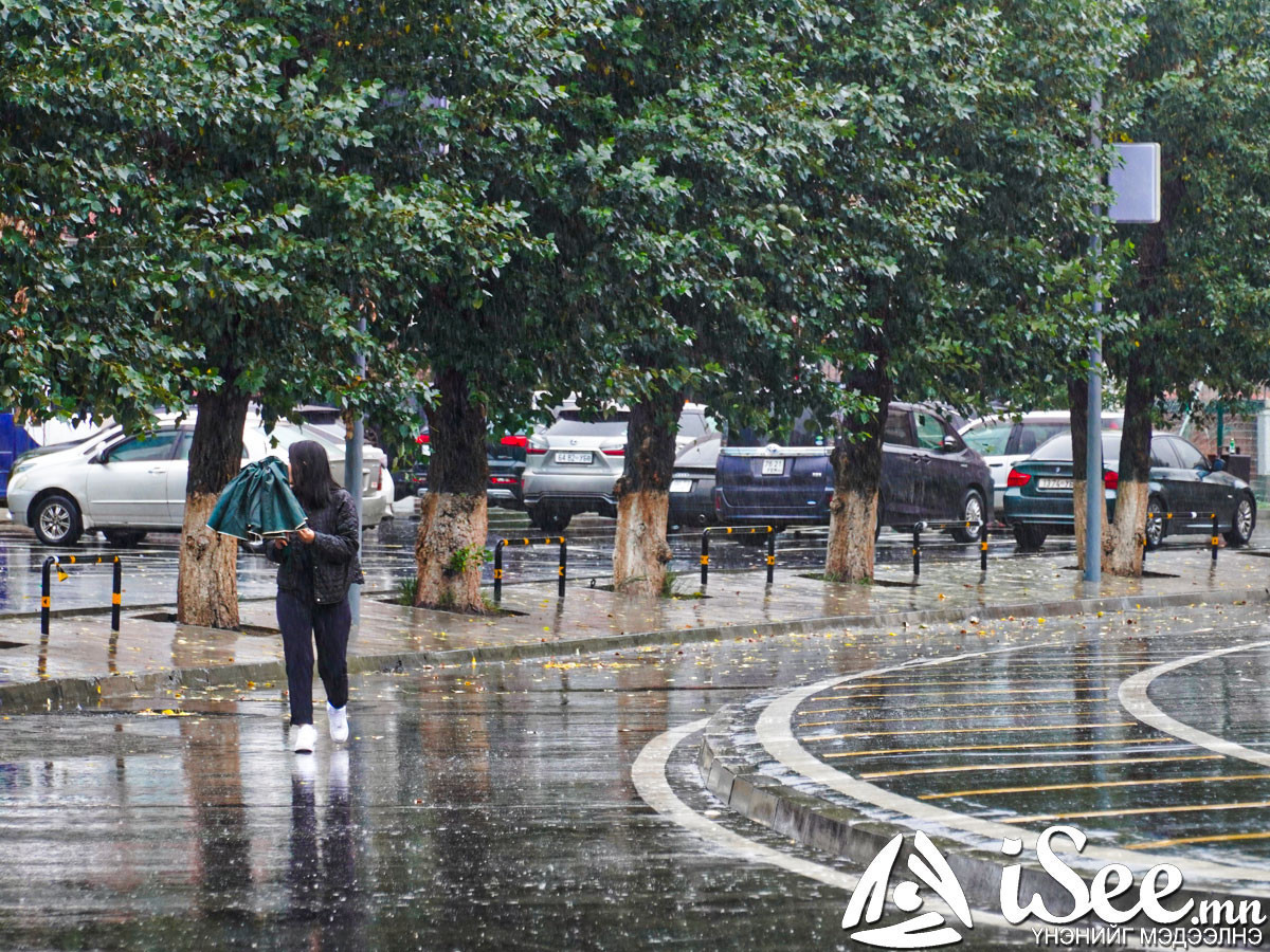 Улаанбаатарт бороо орж, 10 градус дулаан байна