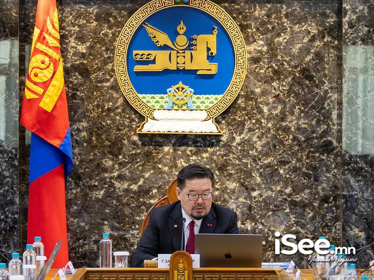Засгийн газрын хуралдаанаар багш, эмч нарын цалин болон тэтгэврийн нэмэгдлийг хэлэлцэж байна 