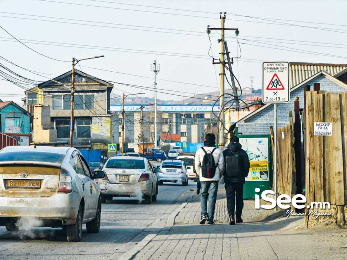 Бага ангийн сурагчид маргаашнаас дунд ангийн сурагчид ирэх долоо хоногт танхимаар хичээллээд амарна 