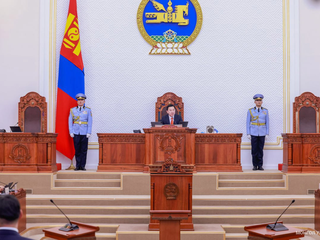 Чуулганы үдээс өмнөх хуралдаан завсарлалаа