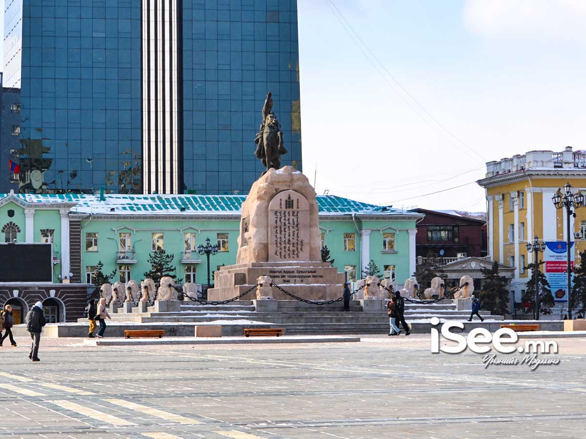 Төрийн албан хаагчид өнөөдрөөс 07:00–08:30 цагт ажилдаа ирж, 16:00–17:30 цагт тарна